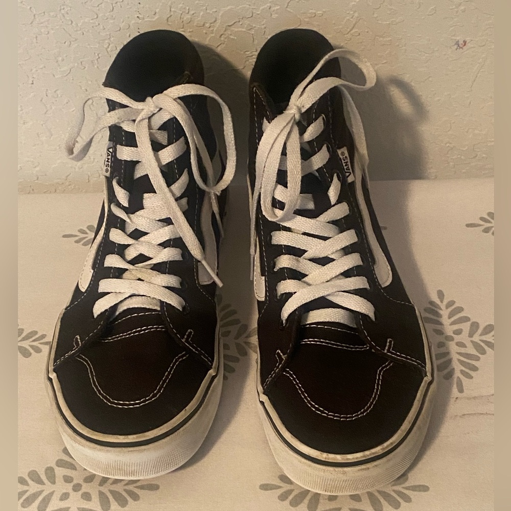 VANS High Top shoes size 8.5 women’s